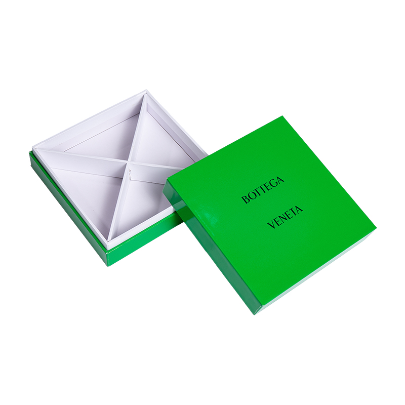 Boîte-cadeau de fermoir magnétique