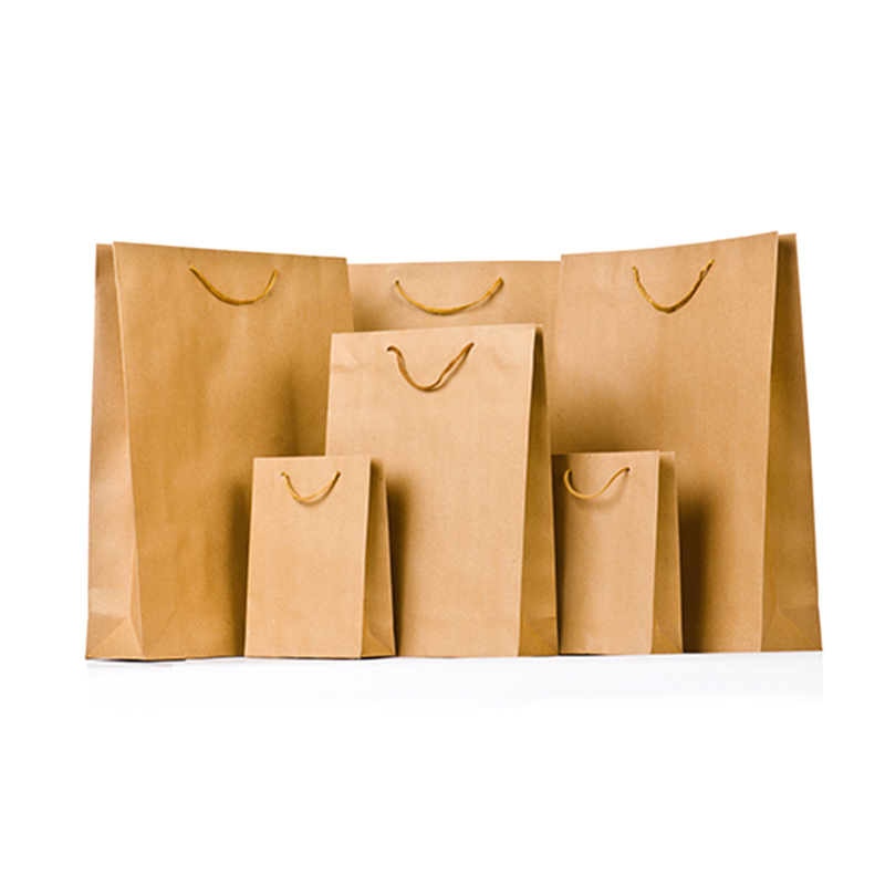 Les sacs en papier personnalisés haut de gamme deviennent l'outil de base de la construction d'images de marque